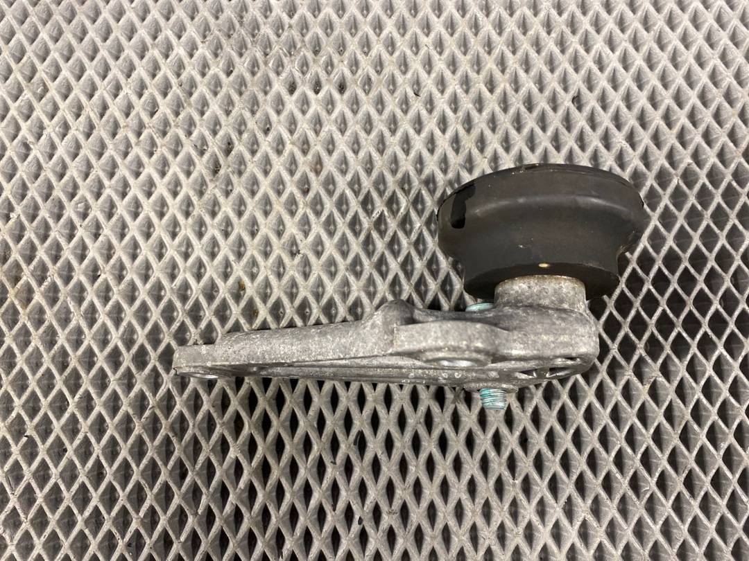 Кронштейн двигателя, 900 рублей, Красноярск