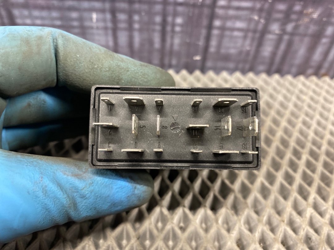 Реле, 300 рублей, Красноярск