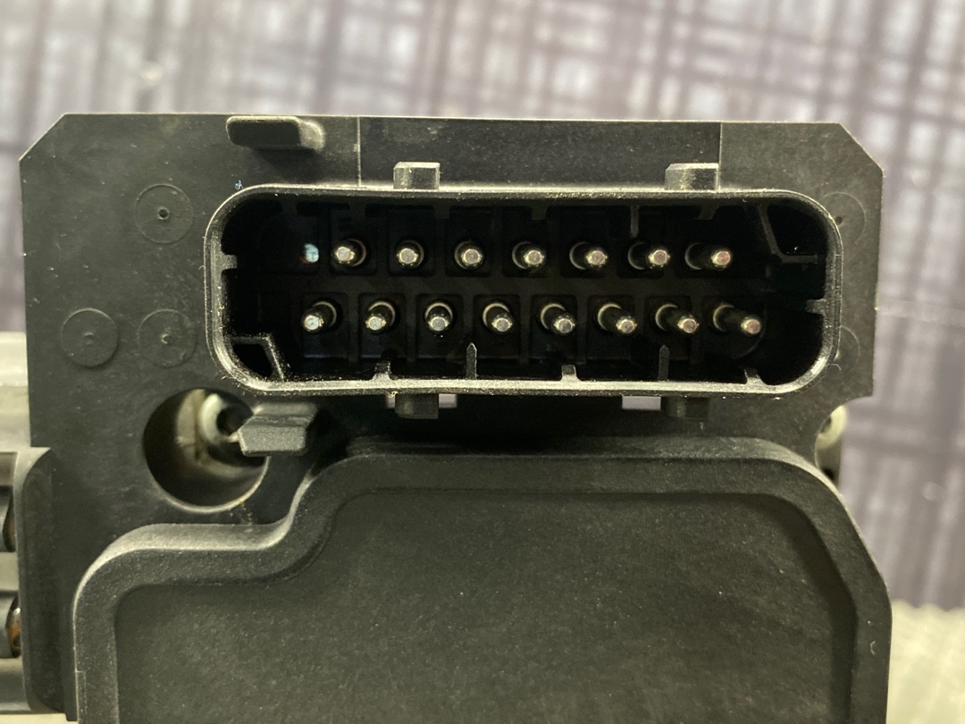 Блок ABS, 2100 рублей, Красноярск