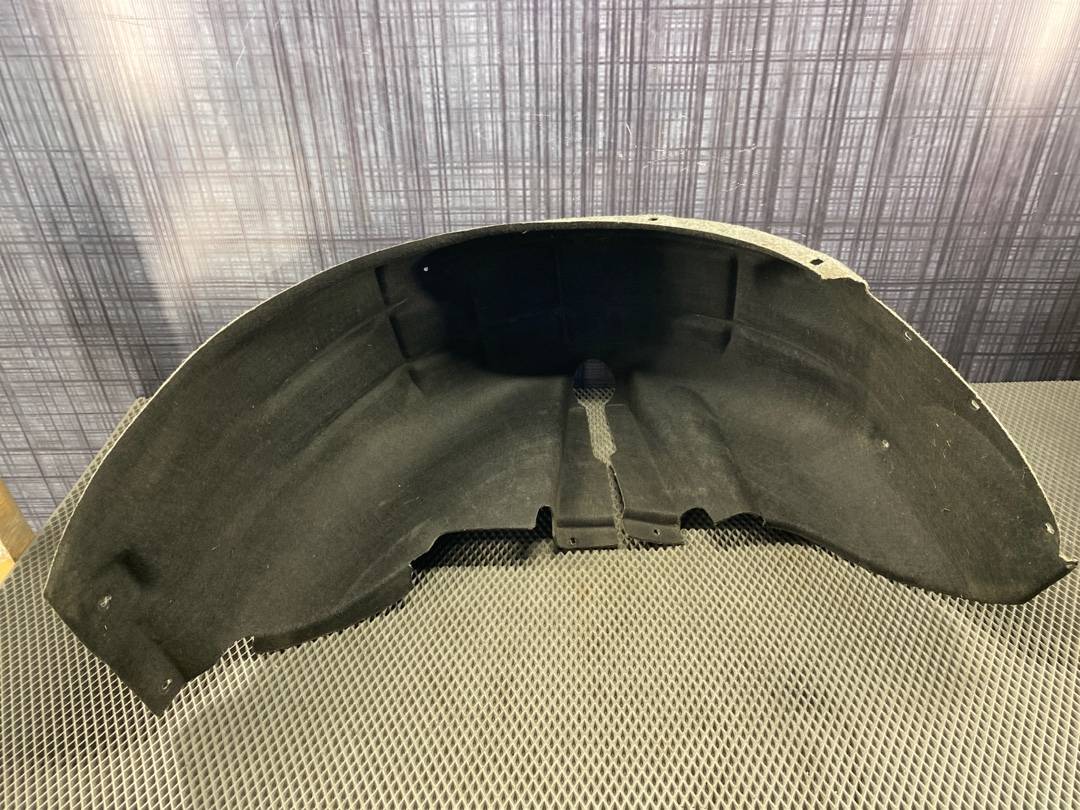 Подкрылок, 600 рублей, Красноярск