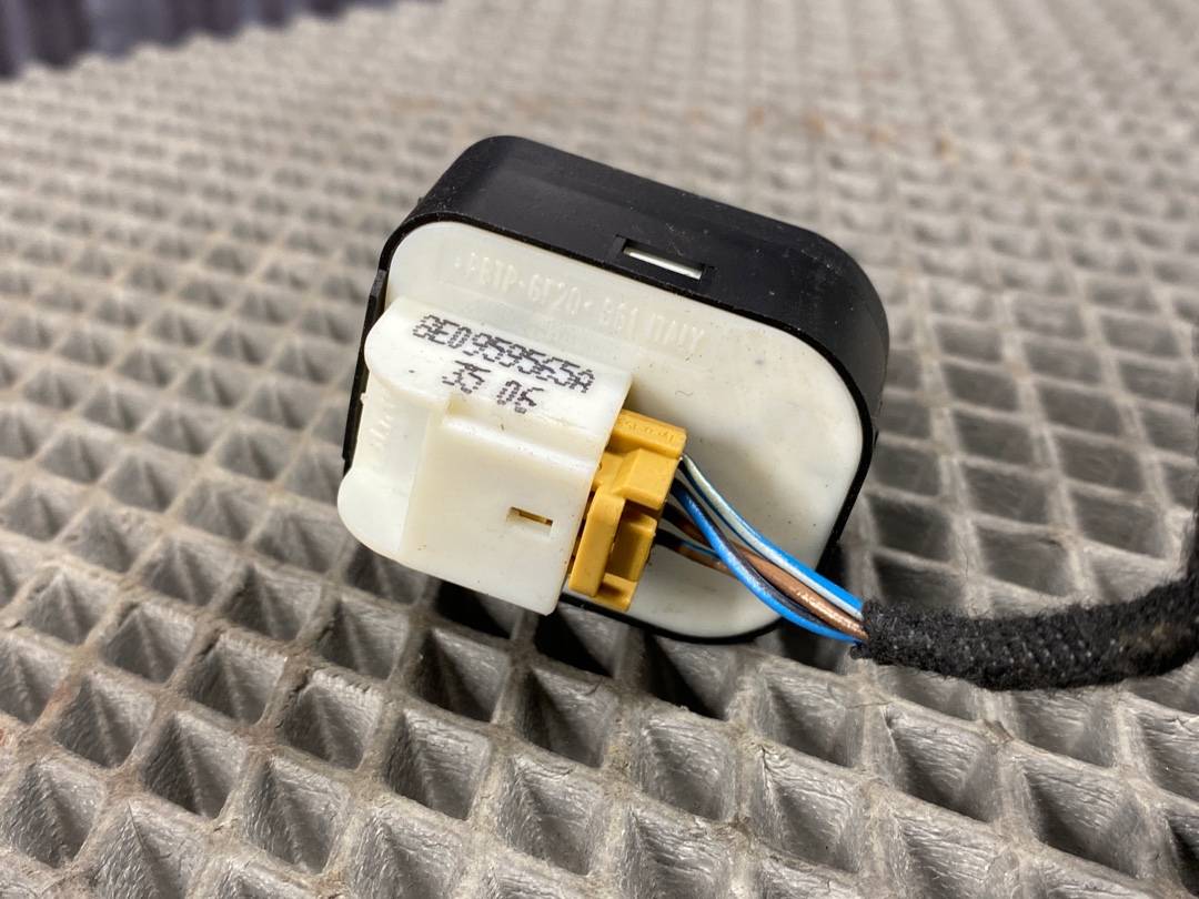 Кнопка регулировки зеркал, 720 рублей, Красноярск