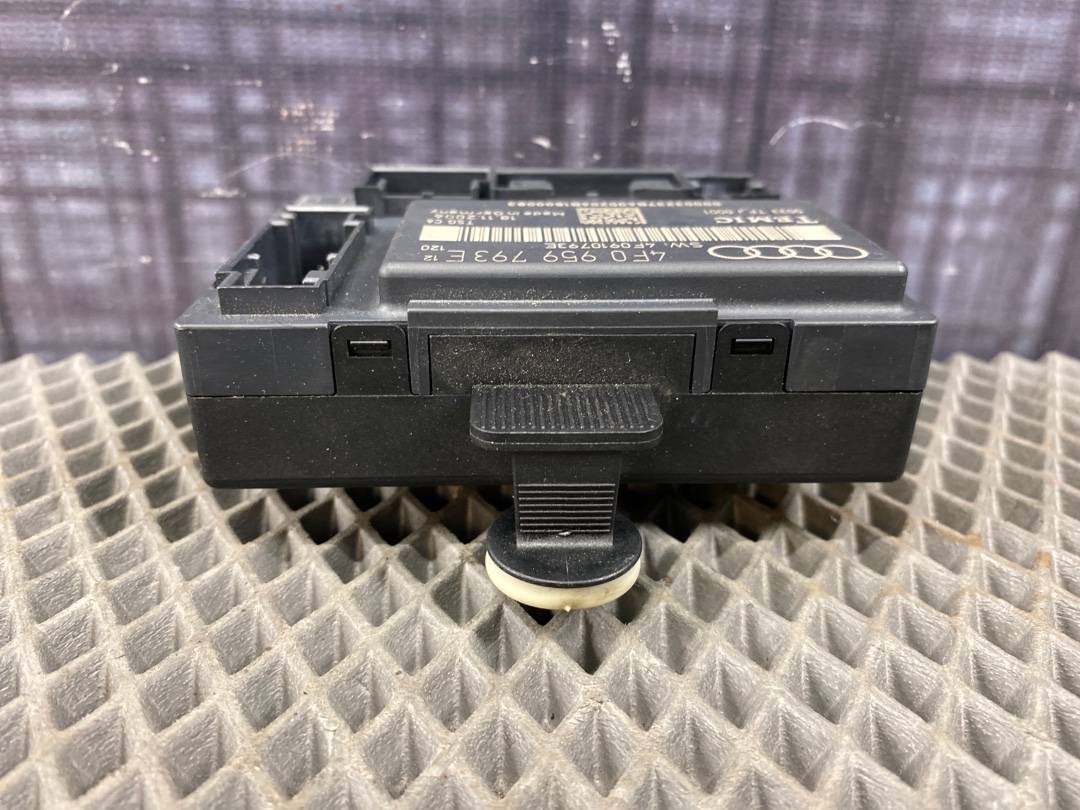 Блок управления дверьми, 900 рублей, Красноярск