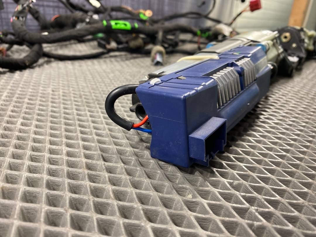 Комплект электропривода крышки багажника, 12000 рублей, Красноярск