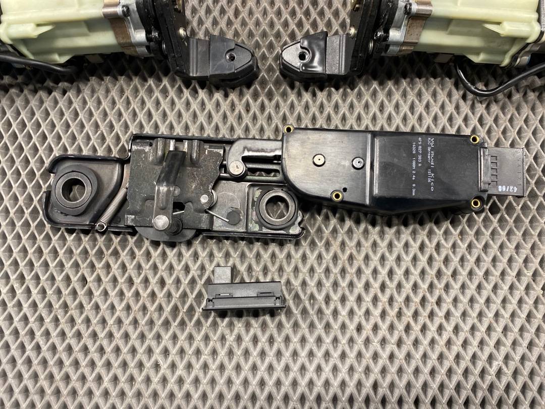 Комплект электропривода крышки багажника, 12000 рублей, Красноярск