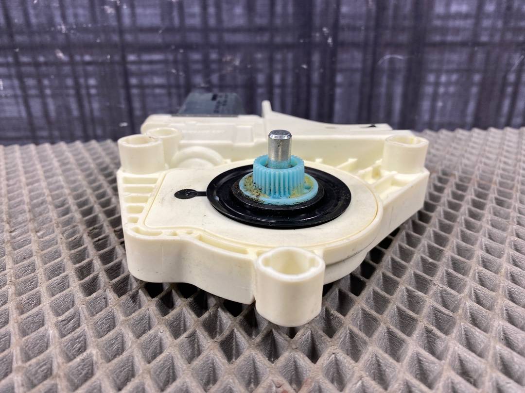 Мотор стеклоподъемника, 900 рублей, Красноярск