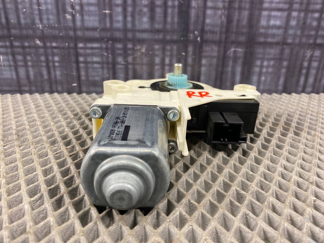 Мотор стеклоподъемника, 900 рублей, Красноярск