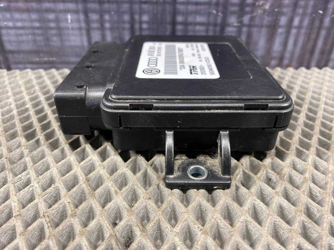 Блок управления парковочным тормозом, 1800 рублей, Красноярск