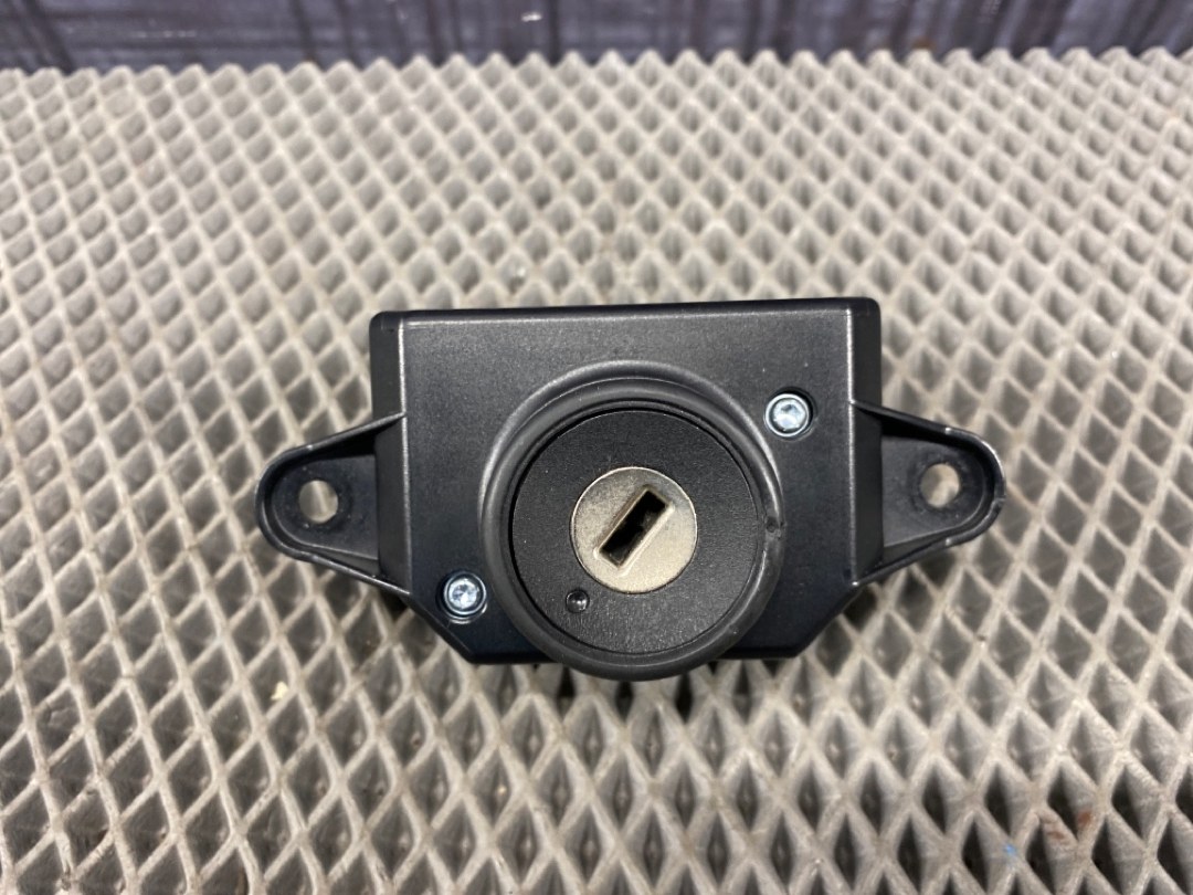 Замок зажигания, 2400 рублей, Красноярск