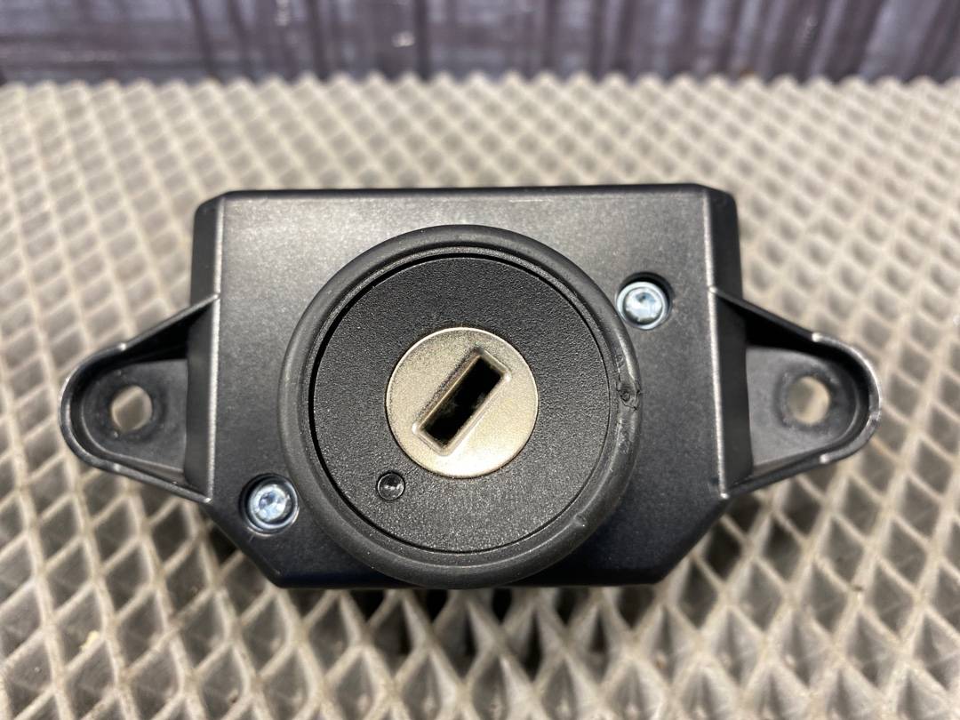 Замок зажигания, 2400 рублей, Красноярск