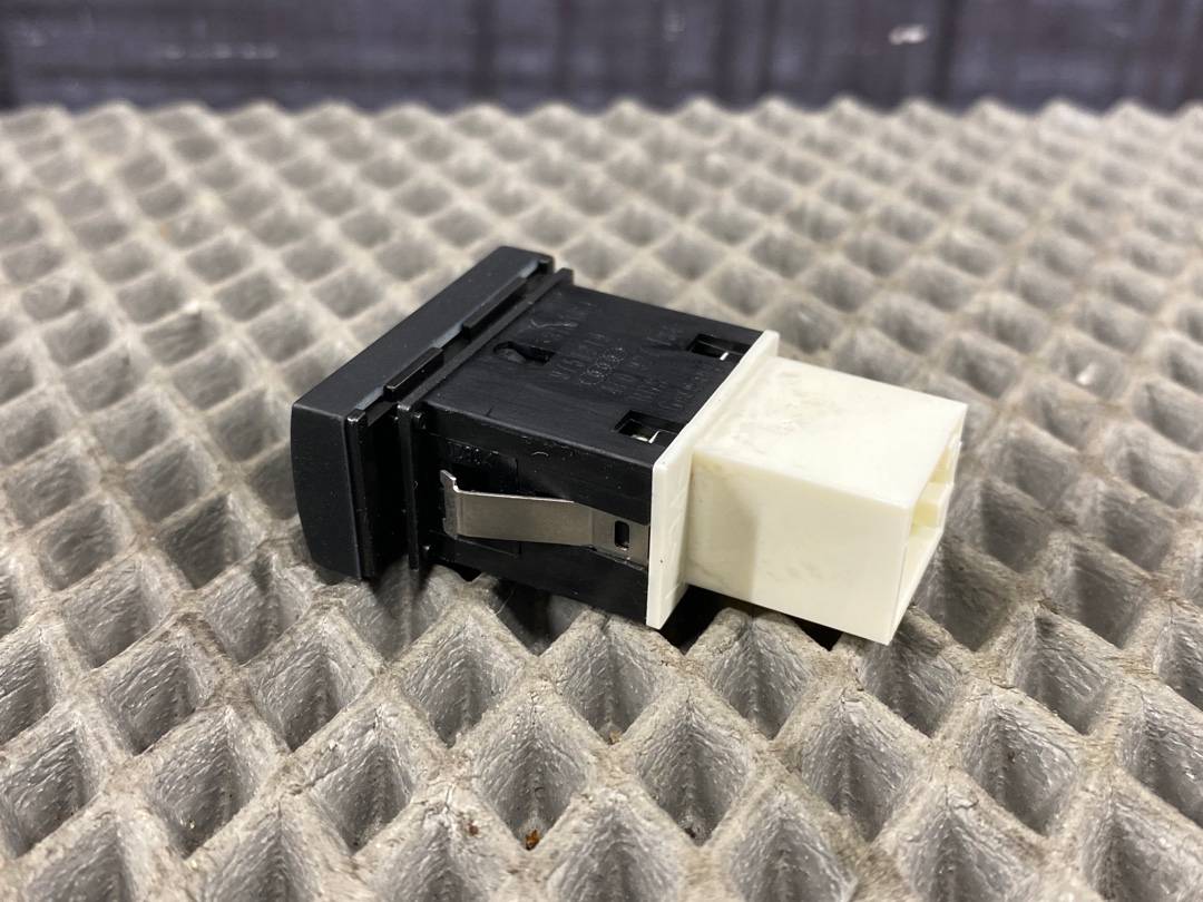 Кнопка ESP, 300 рублей, Красноярск