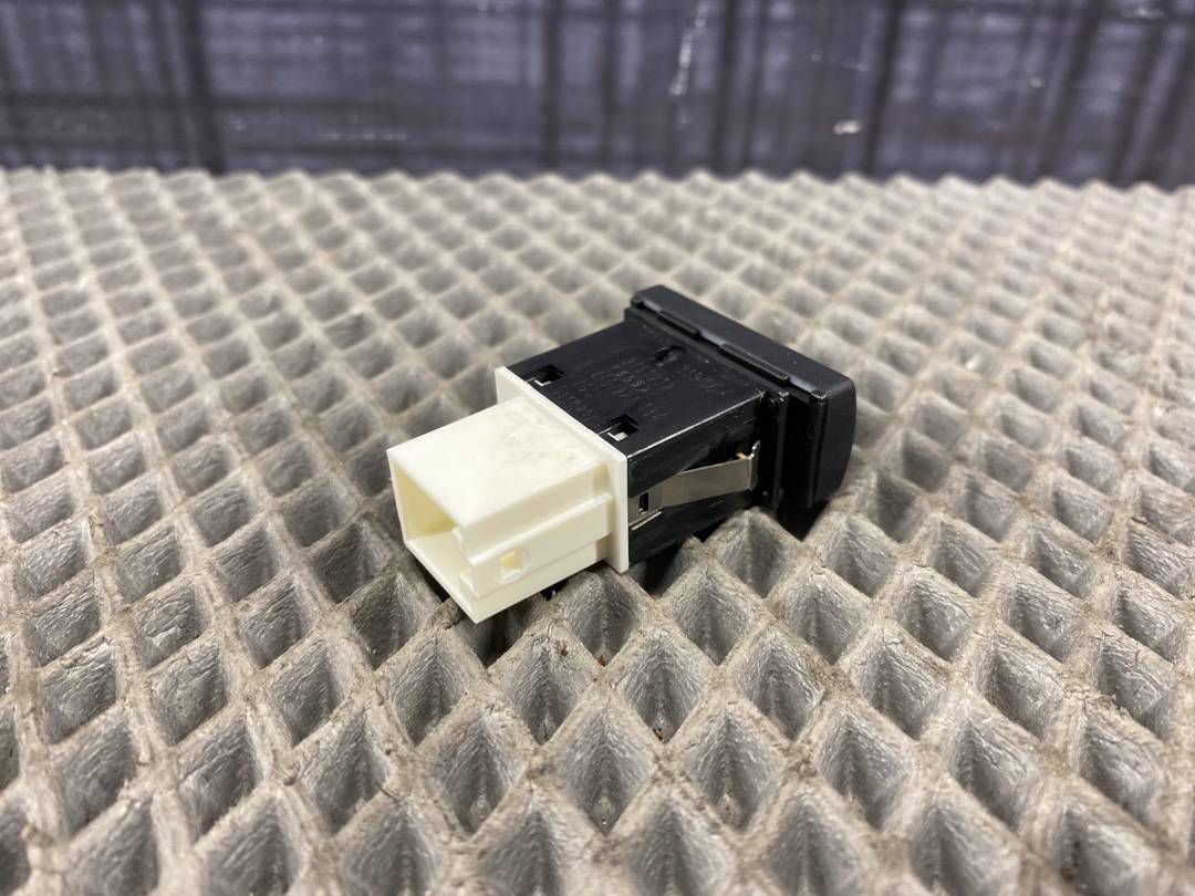 Кнопка ESP, 300 рублей, Красноярск