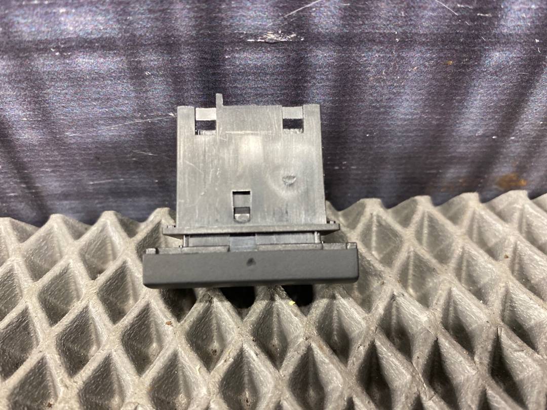 Кнопка парктроников, 240 рублей, Красноярск