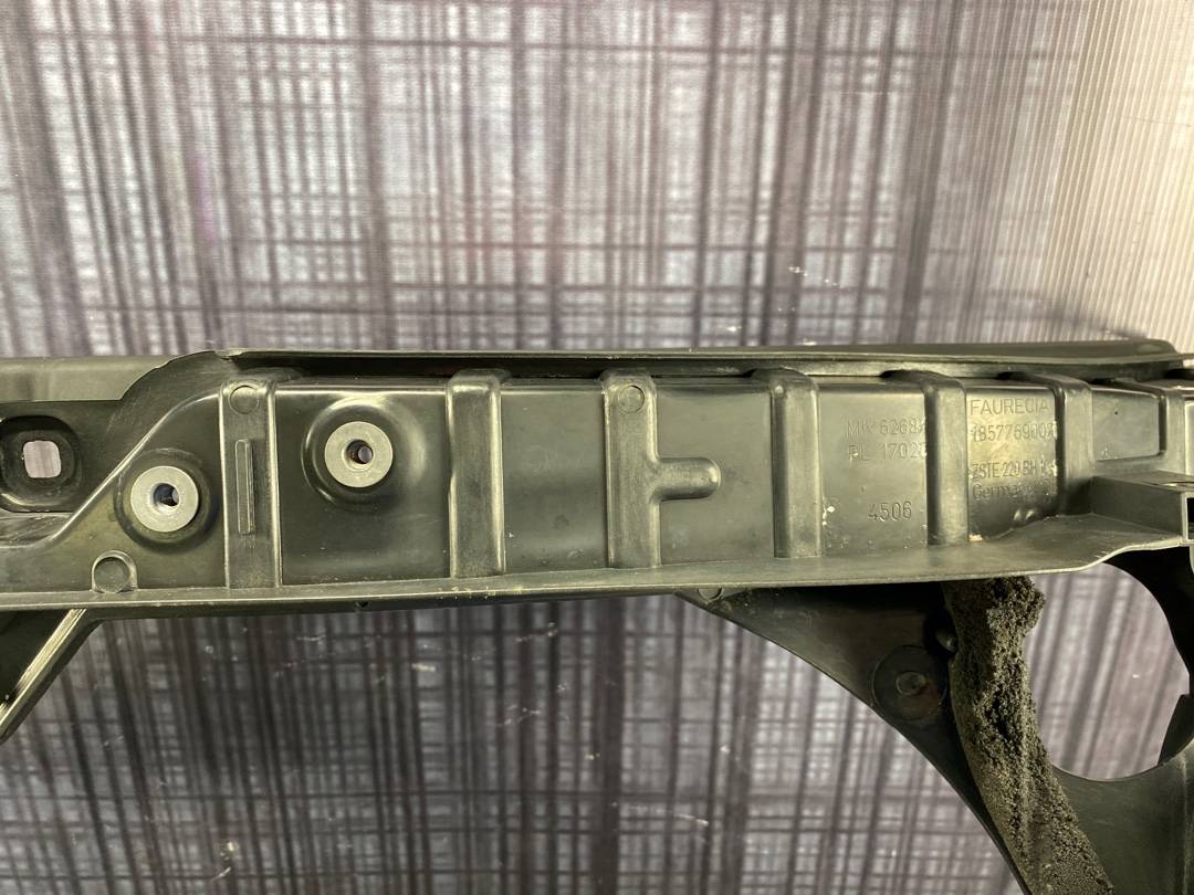 Рамка радиатора, 6600 рублей, Красноярск