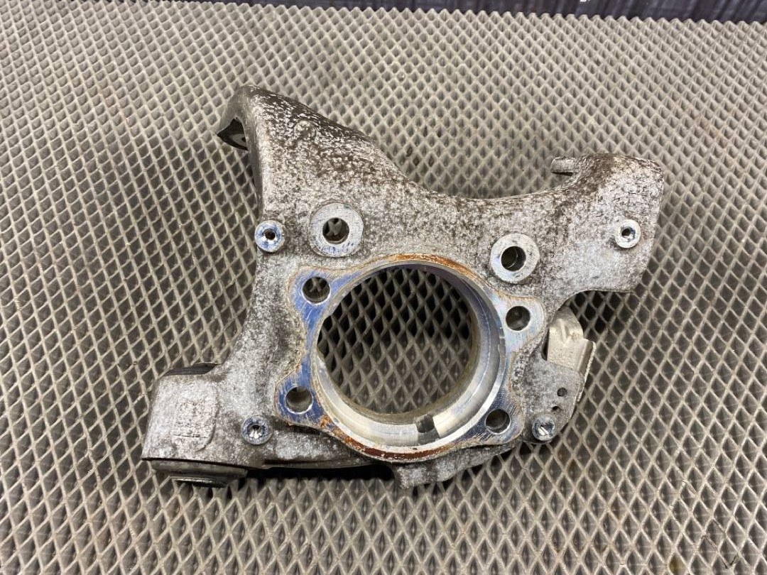 Поворотный кулак, 1500 рублей, Красноярск