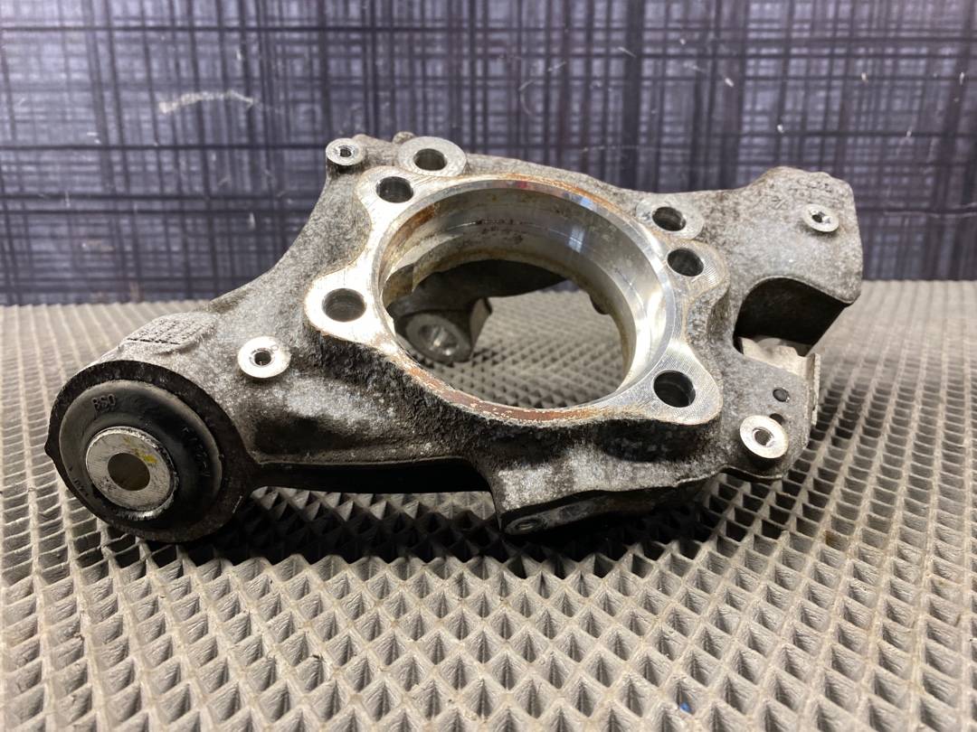 Поворотный кулак, 1500 рублей, Красноярск