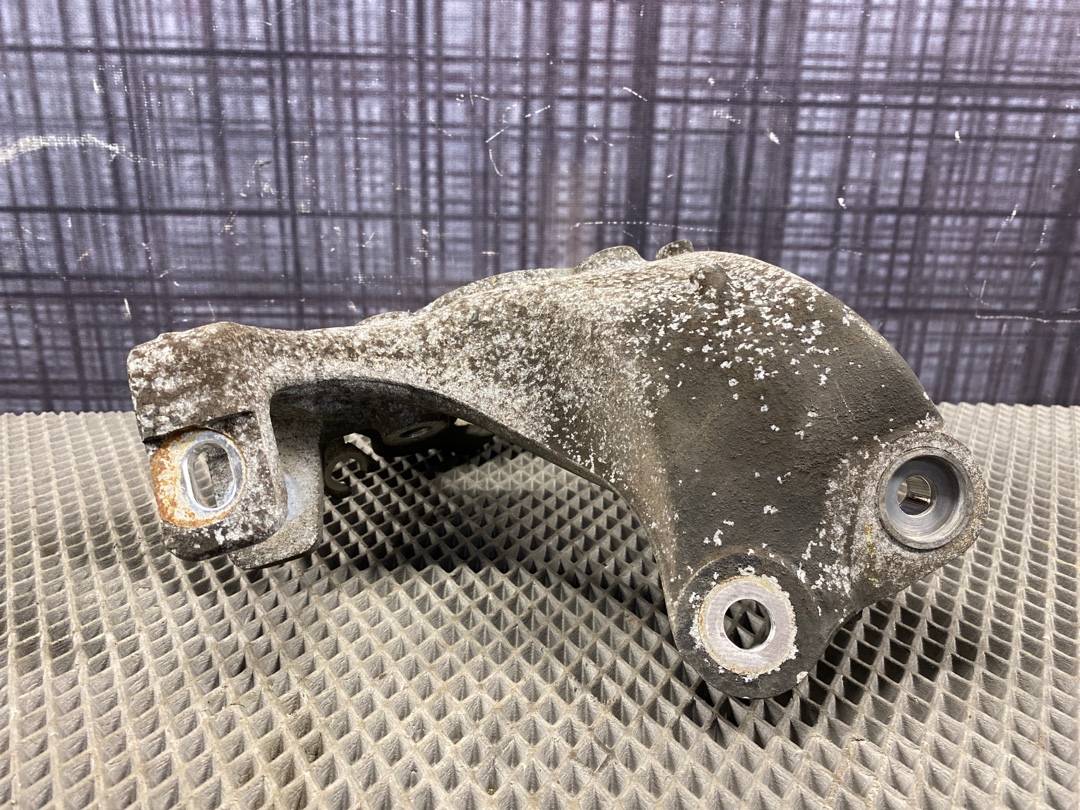 Поворотный кулак, 1500 рублей, Красноярск