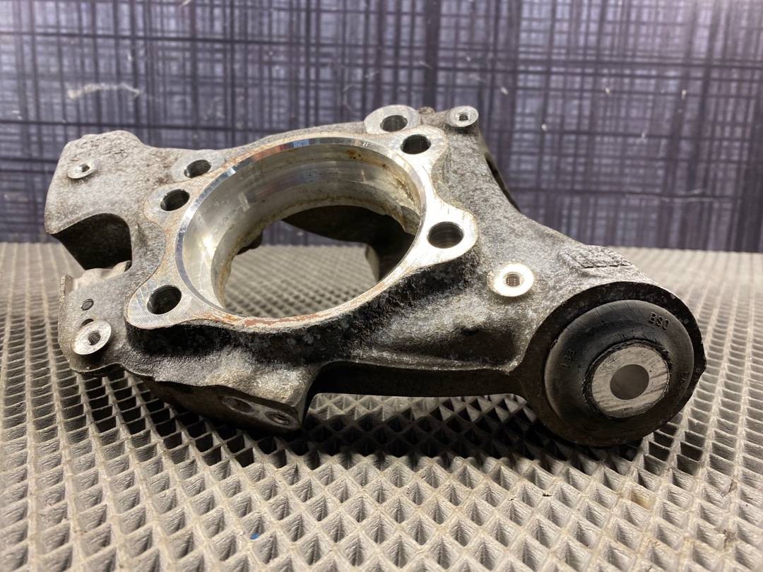 Поворотный кулак, 1500 рублей, Красноярск