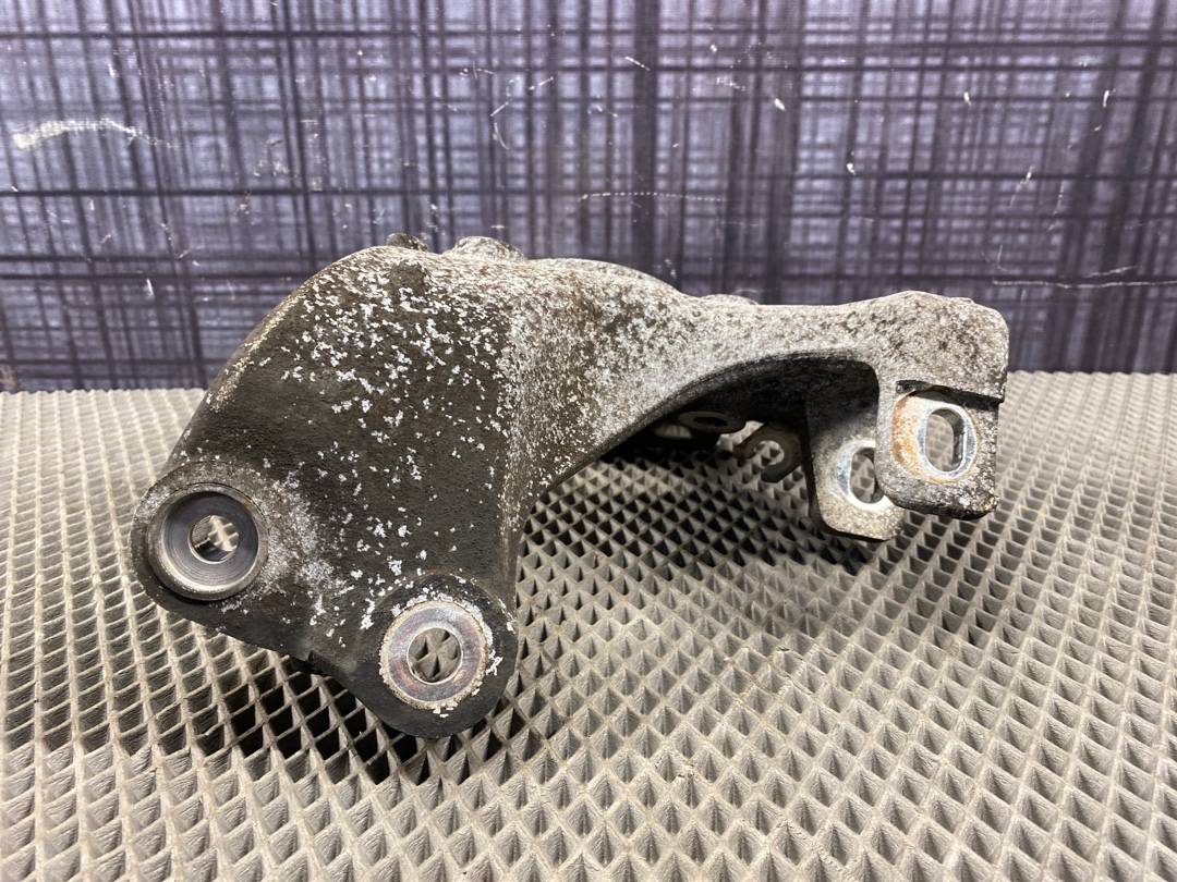 Поворотный кулак, 1500 рублей, Красноярск