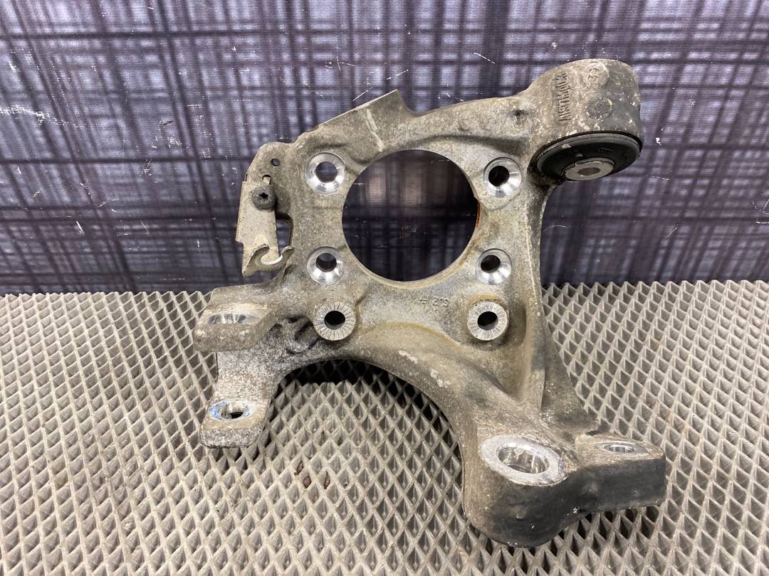 Поворотный кулак, 1500 рублей, Красноярск