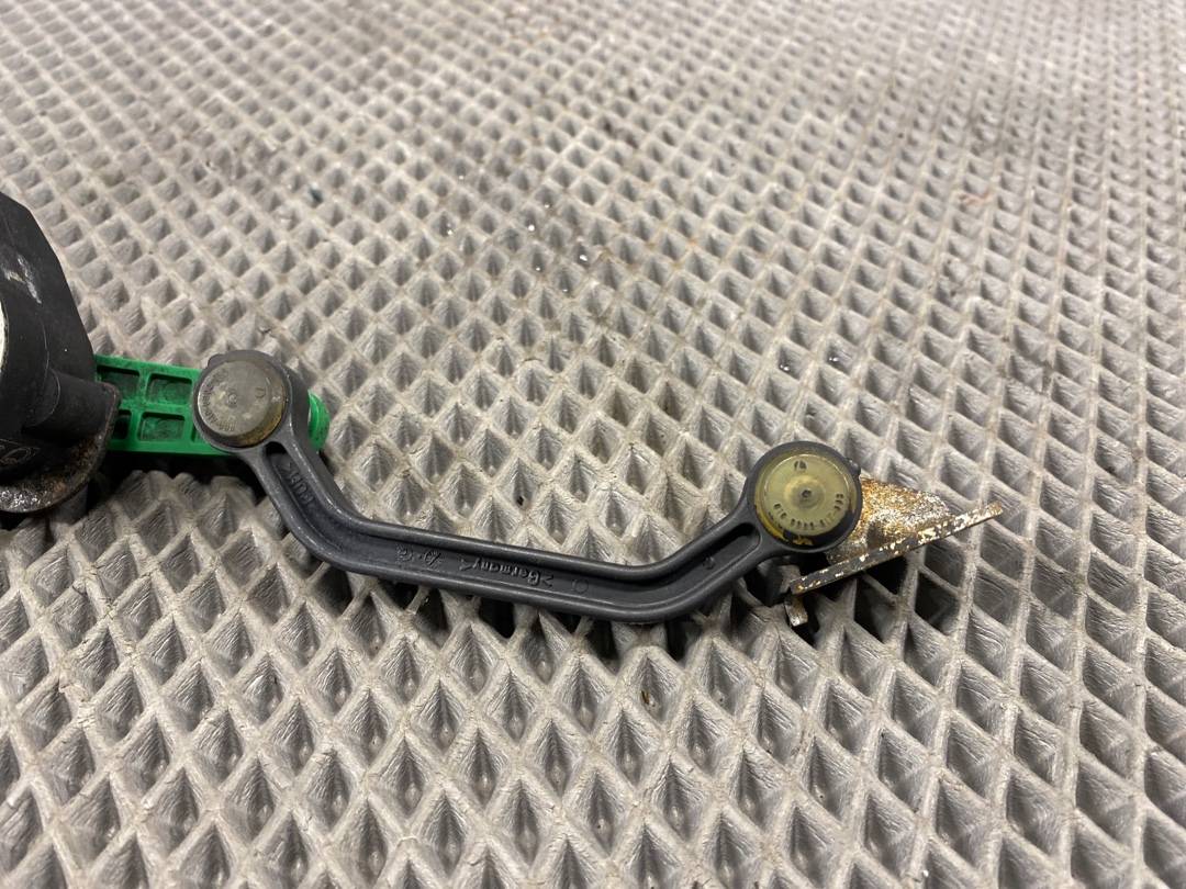 Датчик уровня подвески, 2100 рублей, Красноярск