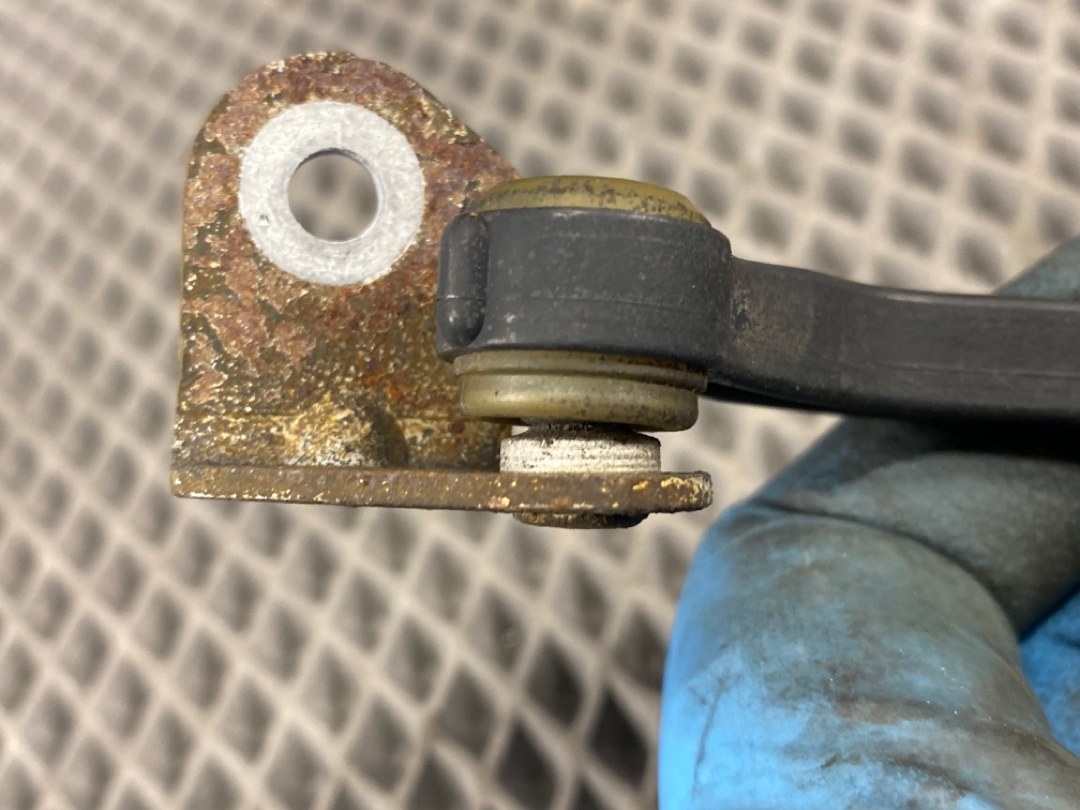 Датчик уровня подвески, 2100 рублей, Красноярск