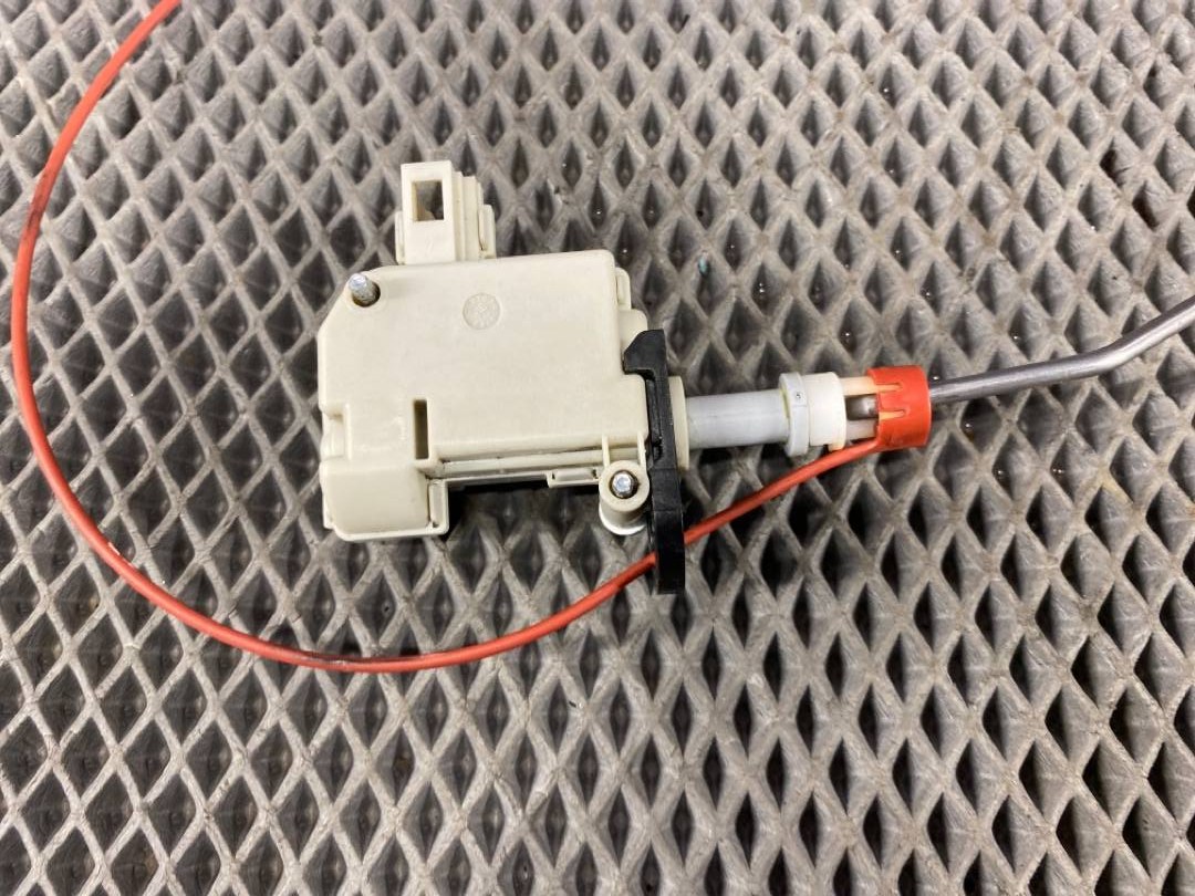 Замок лючка бензобака, 600 рублей, Красноярск