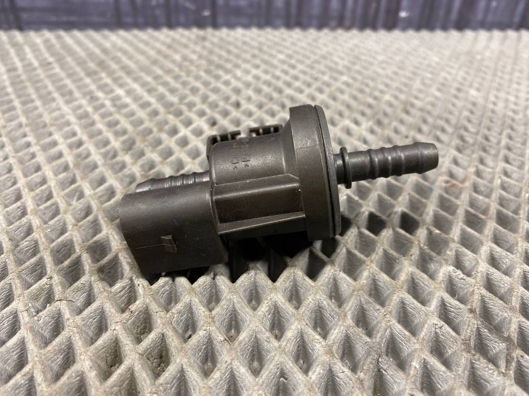 Клапан вентиляции топливного бака, 900 рублей, Красноярск