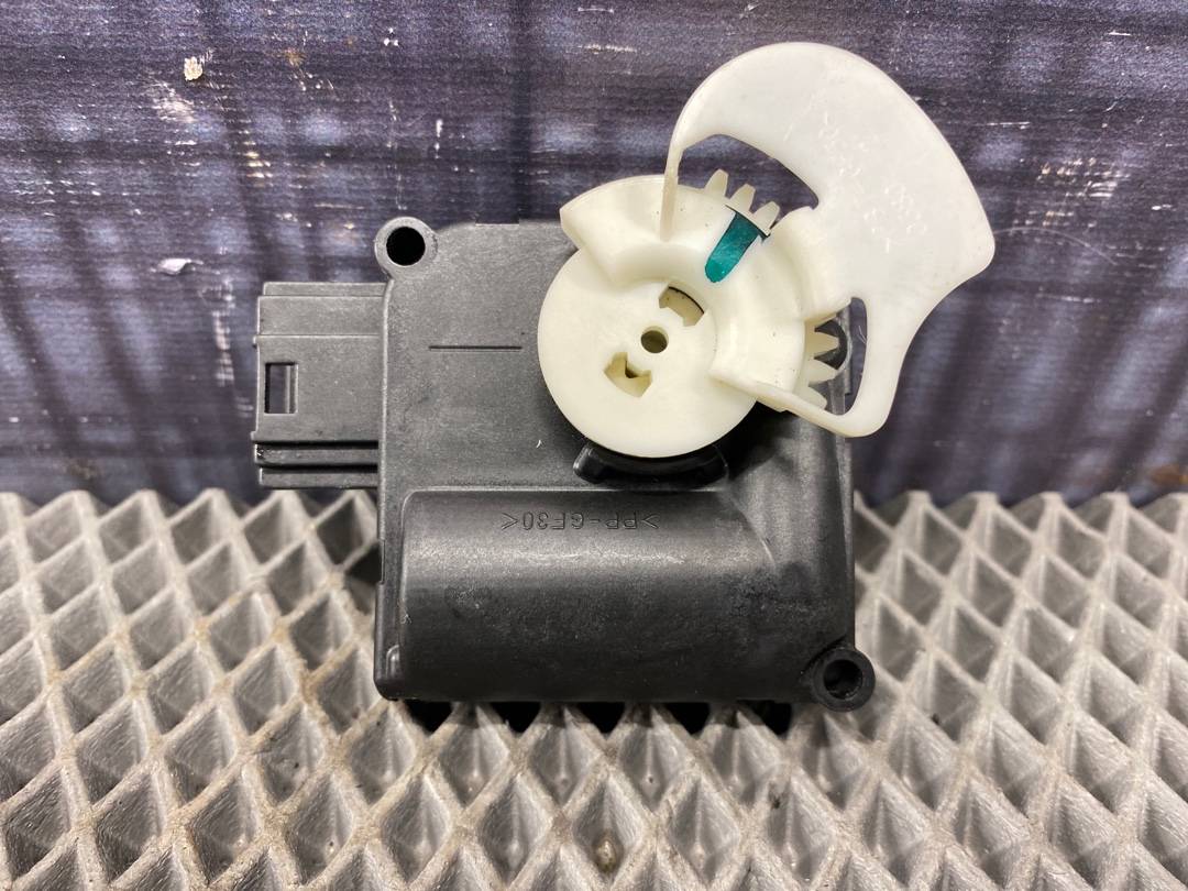 Мотор заслонки печки, 720 рублей, Красноярск