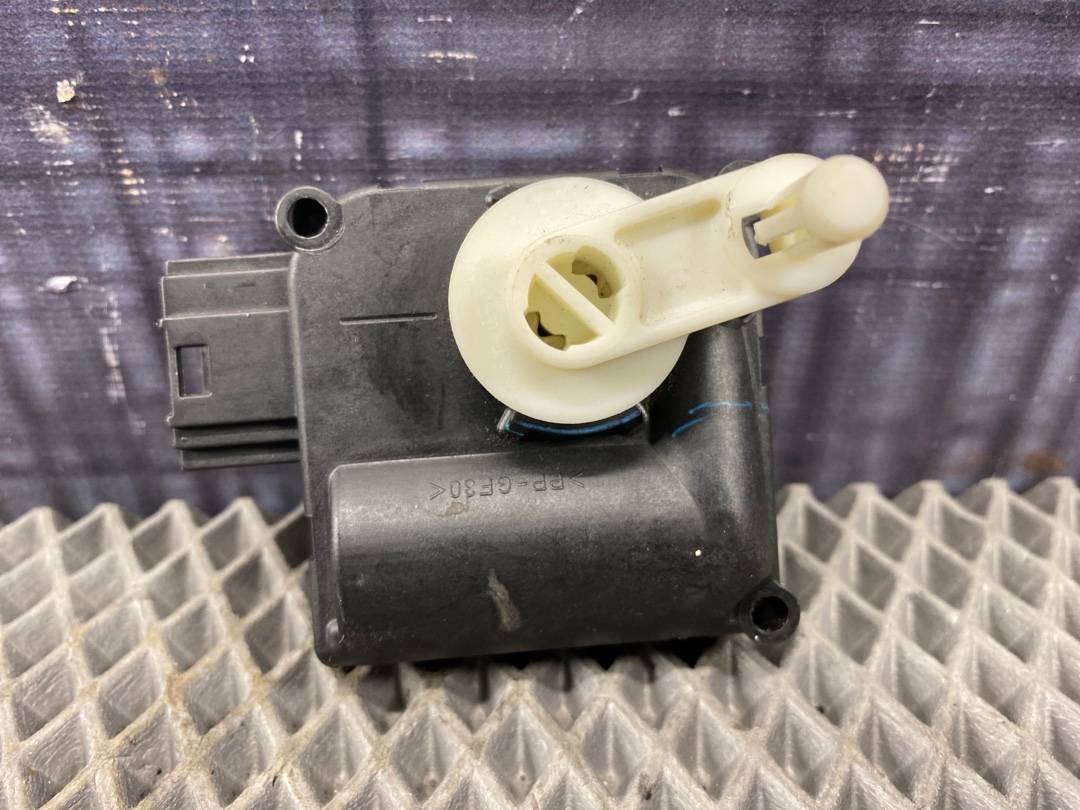 Мотор заслонки печки, 720 рублей, Красноярск