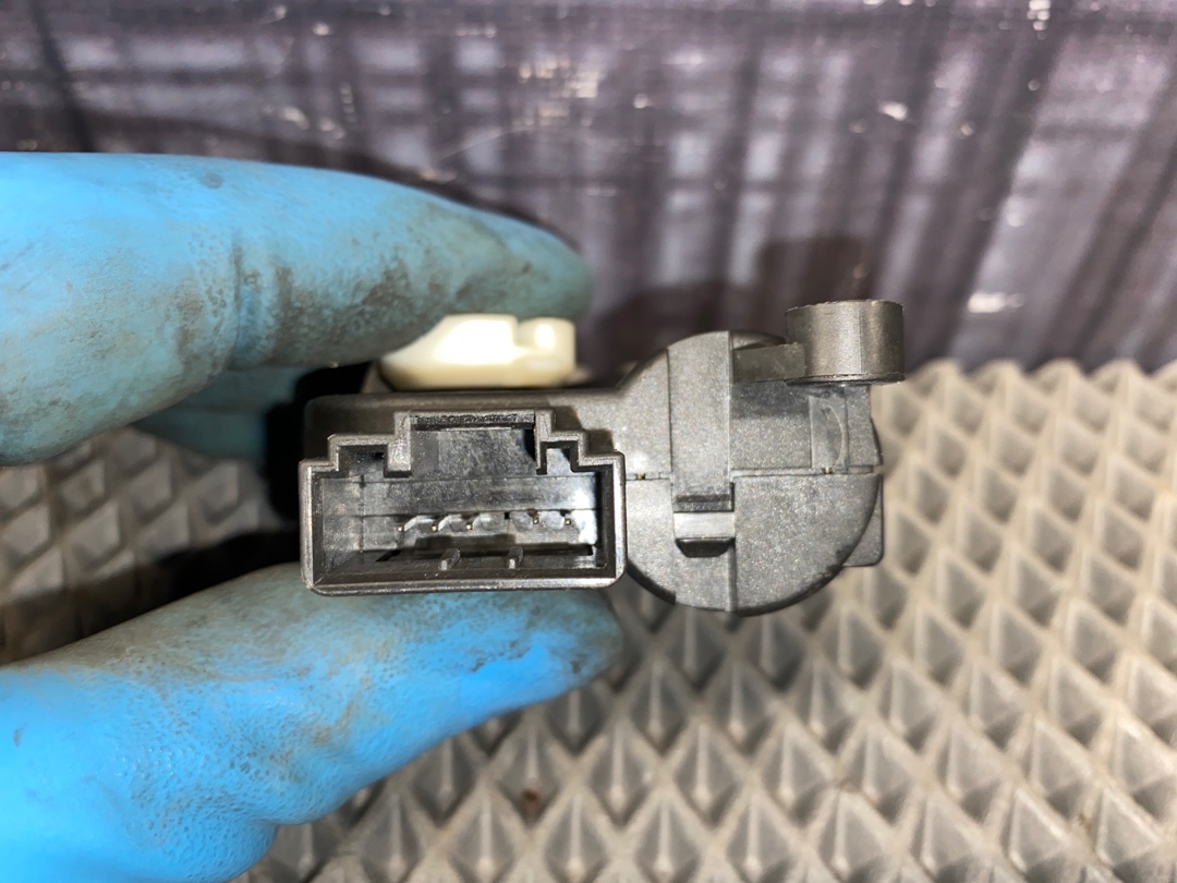 Мотор заслонки печки, 720 рублей, Красноярск