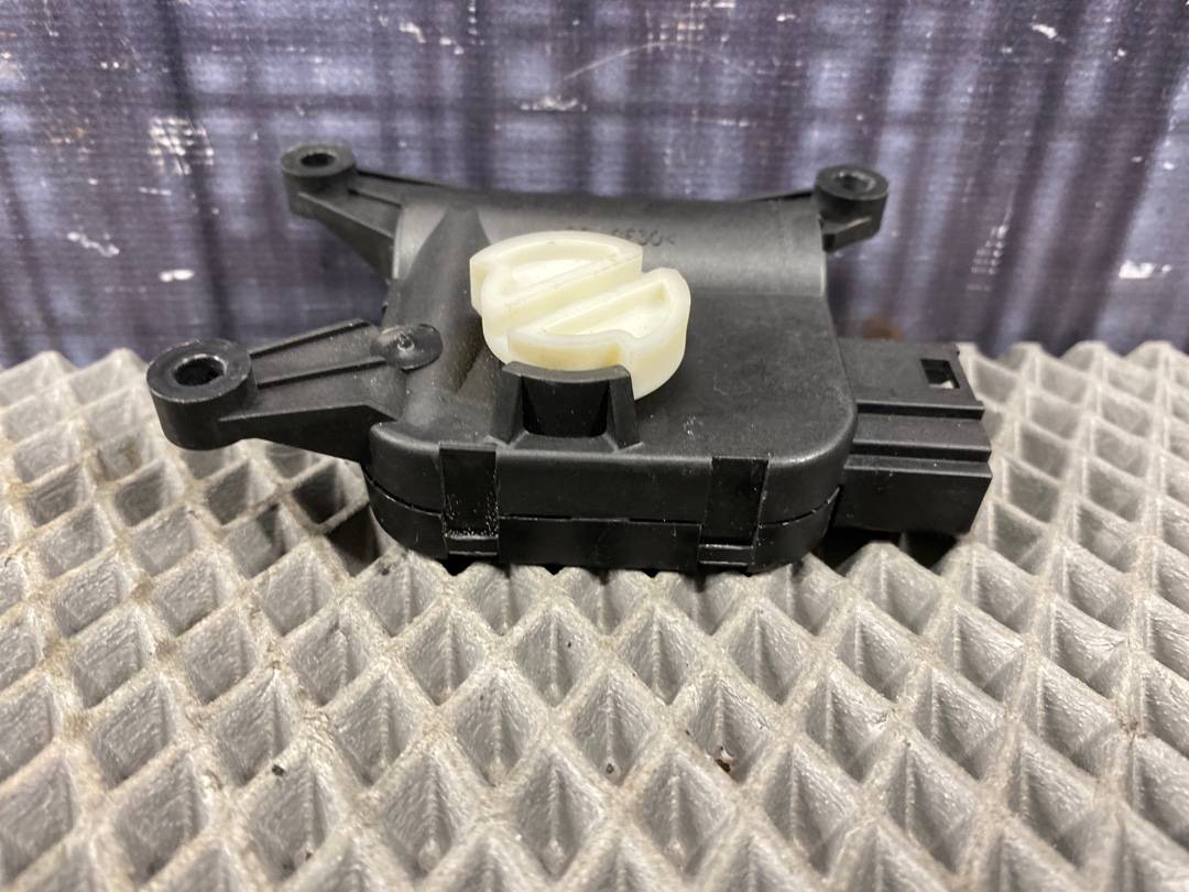 Мотор заслонки печки, 720 рублей, Красноярск