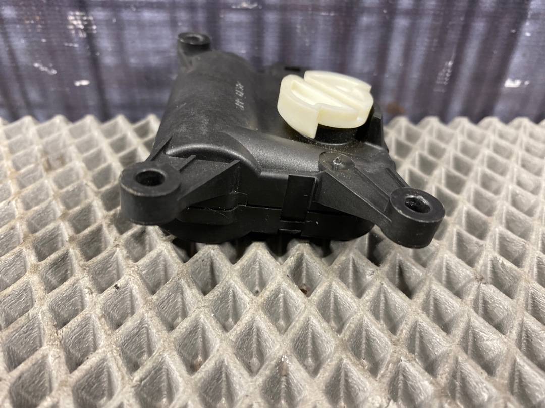 Мотор заслонки печки, 720 рублей, Красноярск