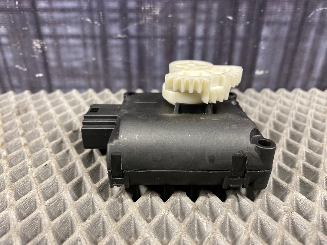 Мотор заслонки печки, 720 рублей, Красноярск