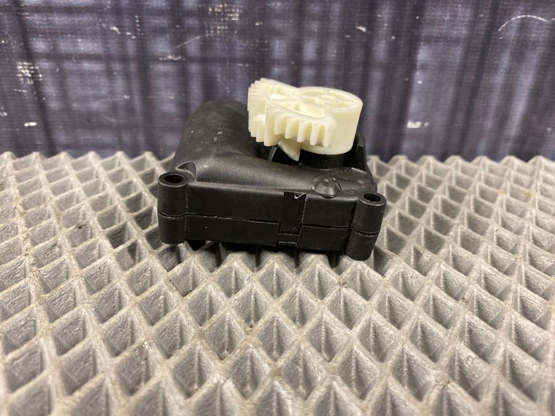 Мотор заслонки печки, 720 рублей, Красноярск