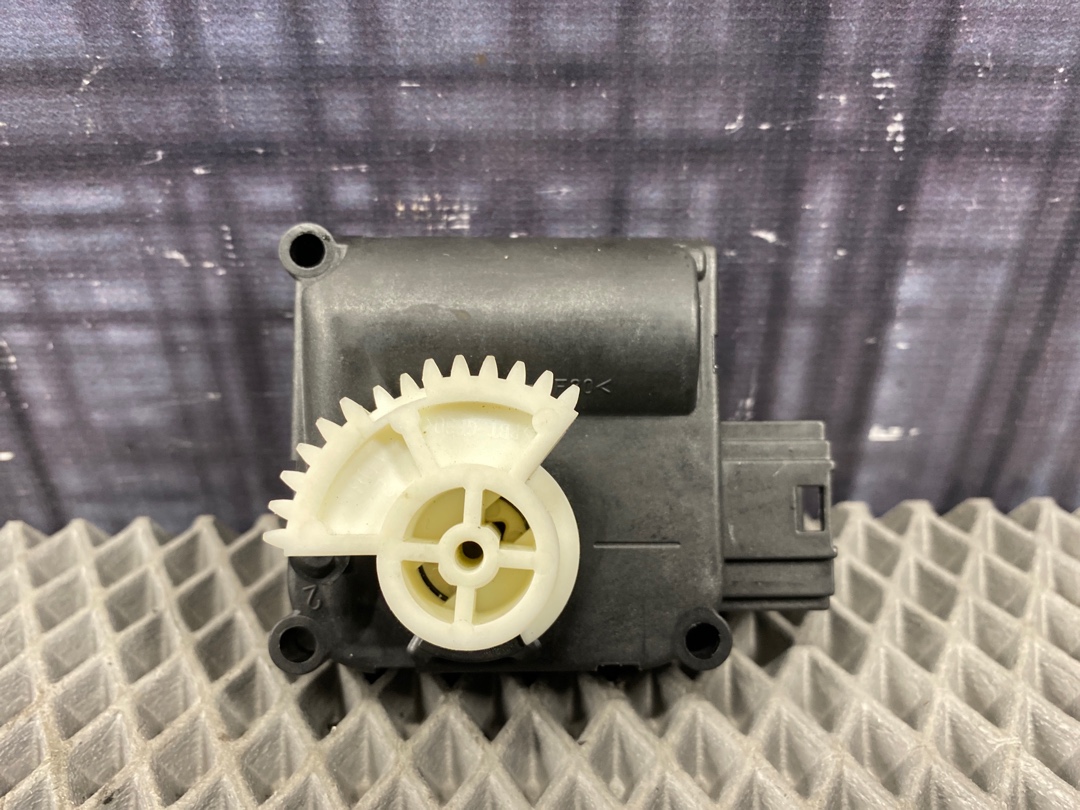 Мотор заслонки печки, 720 рублей, Красноярск