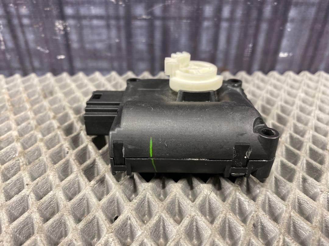 Мотор заслонки печки, 720 рублей, Красноярск