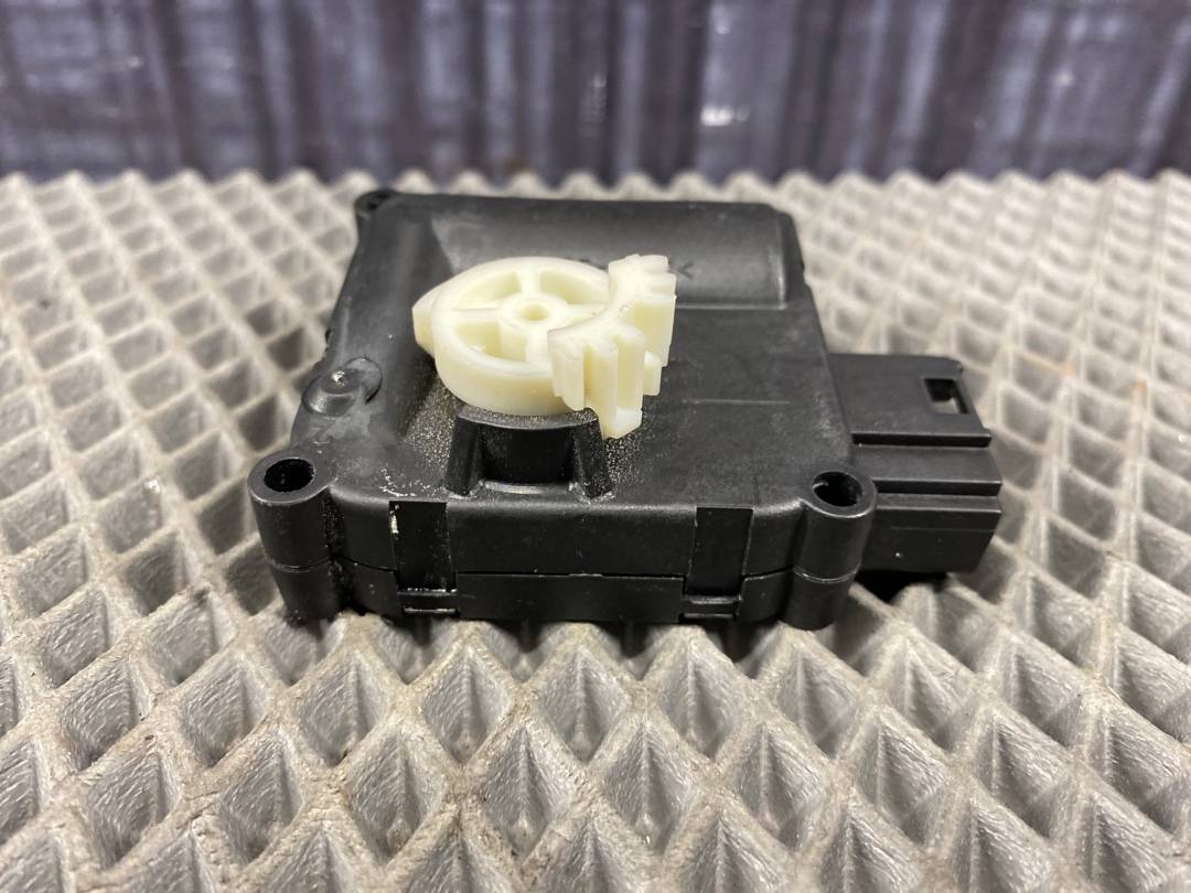 Мотор заслонки печки, 720 рублей, Красноярск