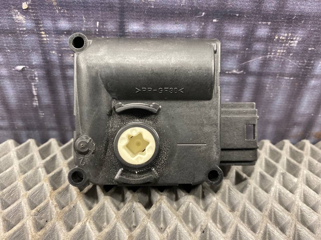 Мотор заслонки печки, 720 рублей, Красноярск