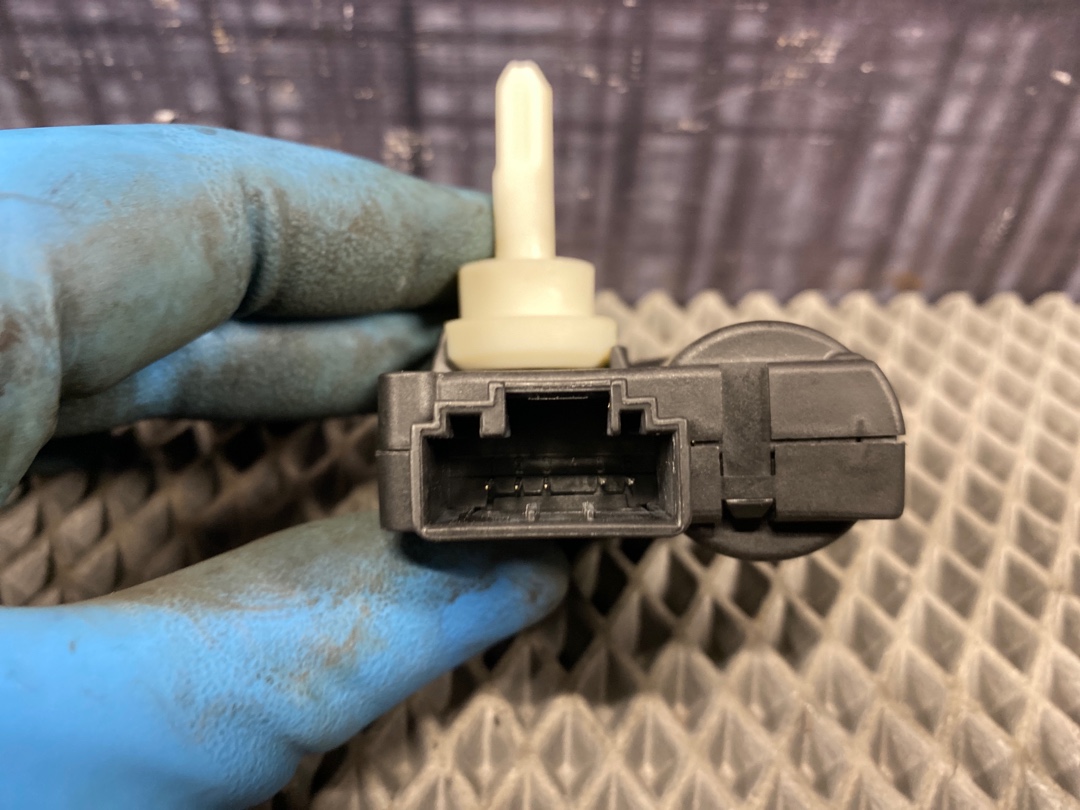 Мотор заслонки печки, 720 рублей, Красноярск