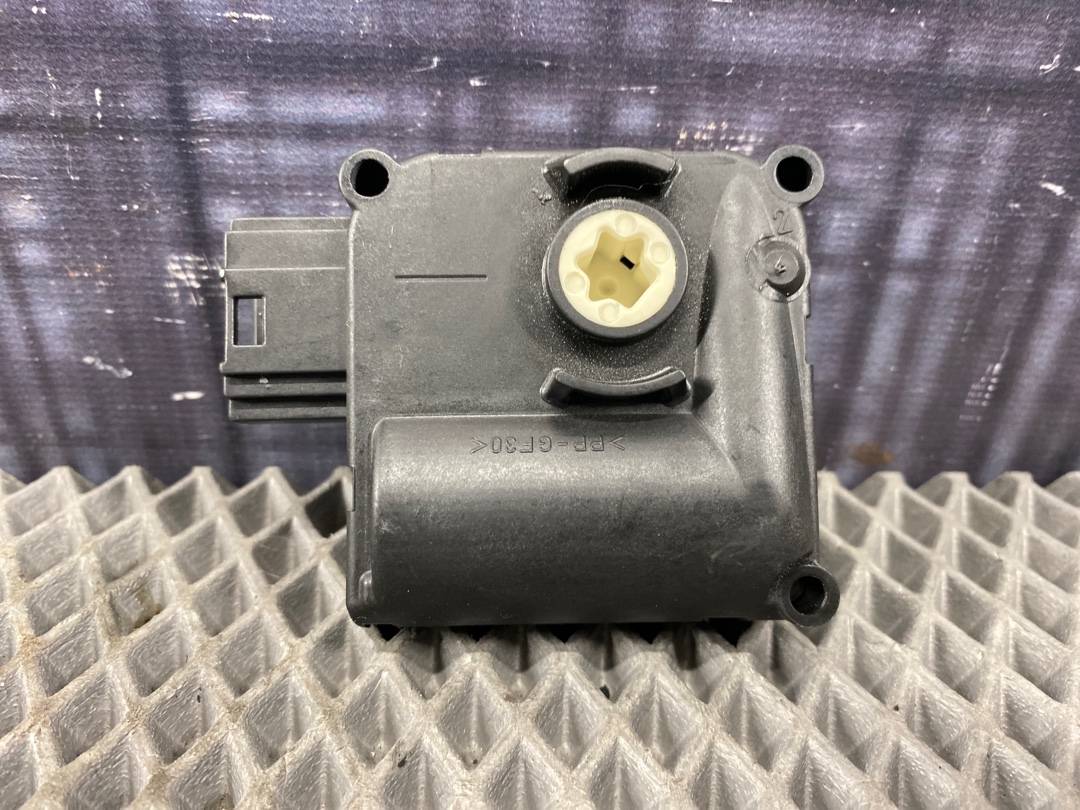 Мотор заслонки печки, 720 рублей, Красноярск