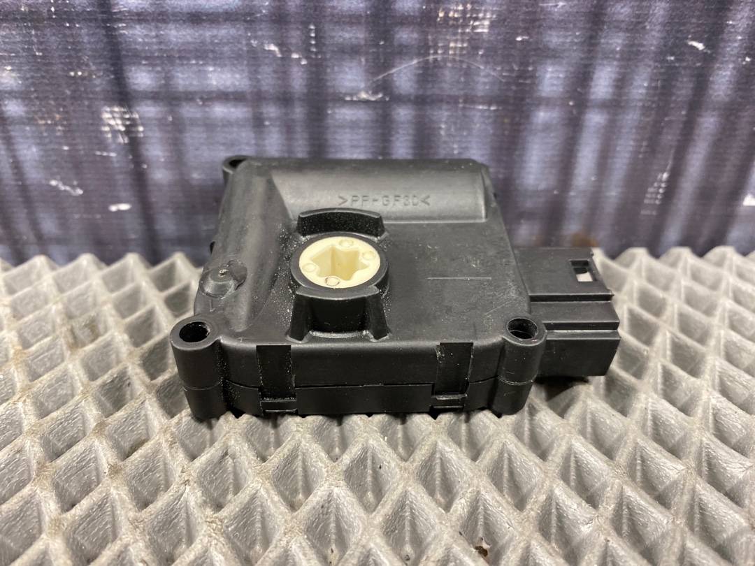 Мотор заслонки печки, 720 рублей, Красноярск