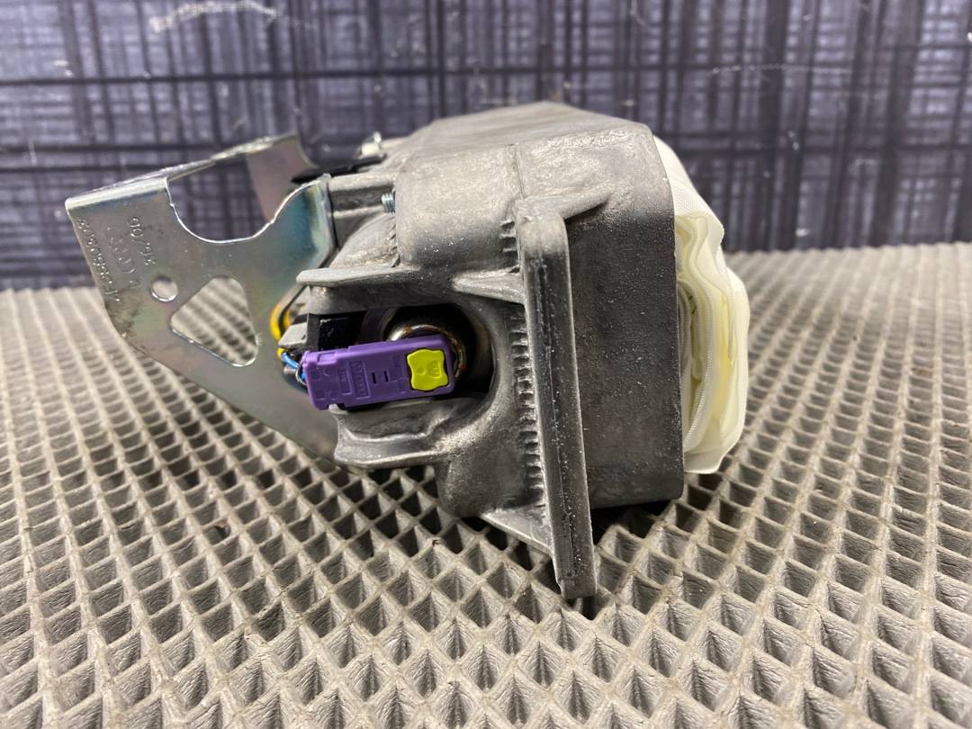 Airbag (подушка безопасности), 900 рублей, Красноярск