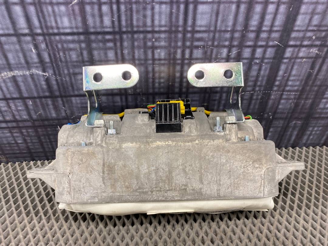 Airbag (подушка безопасности), 900 рублей, Красноярск