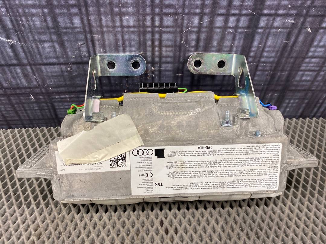 Airbag (подушка безопасности), 900 рублей, Красноярск