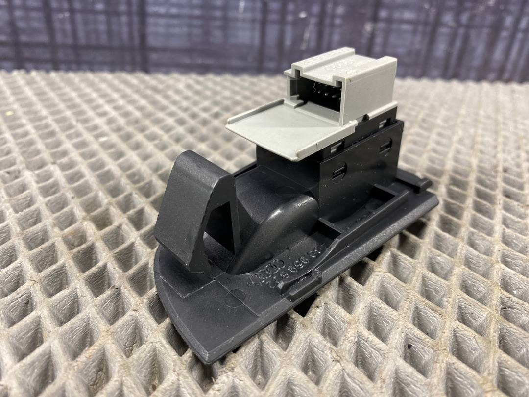 Кнопка стеклоподъемника, 275 рублей, Красноярск