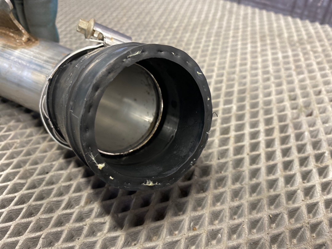 Патрубок интеркуллера, 500 рублей, Красноярск