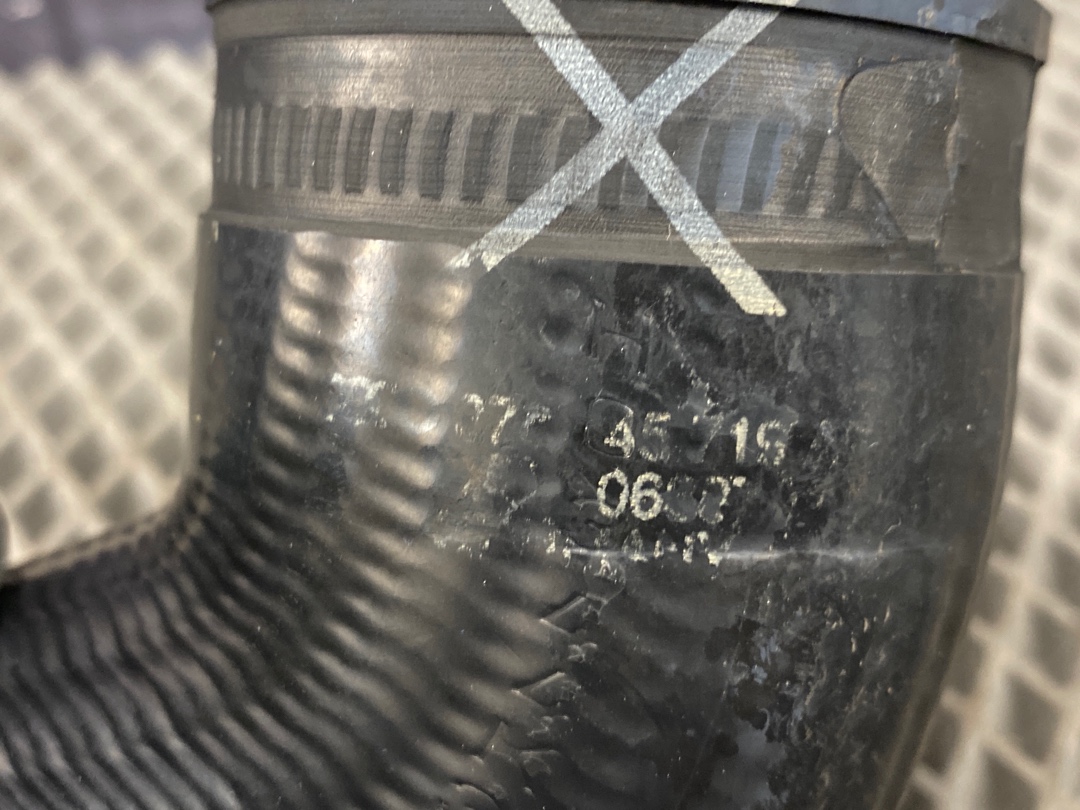 Патрубок интеркуллера, 300 рублей, Красноярск