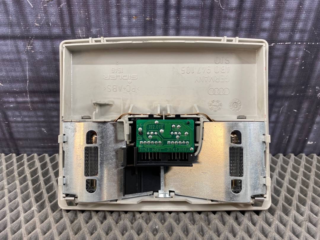 Плафон салона, 350 рублей, Красноярск