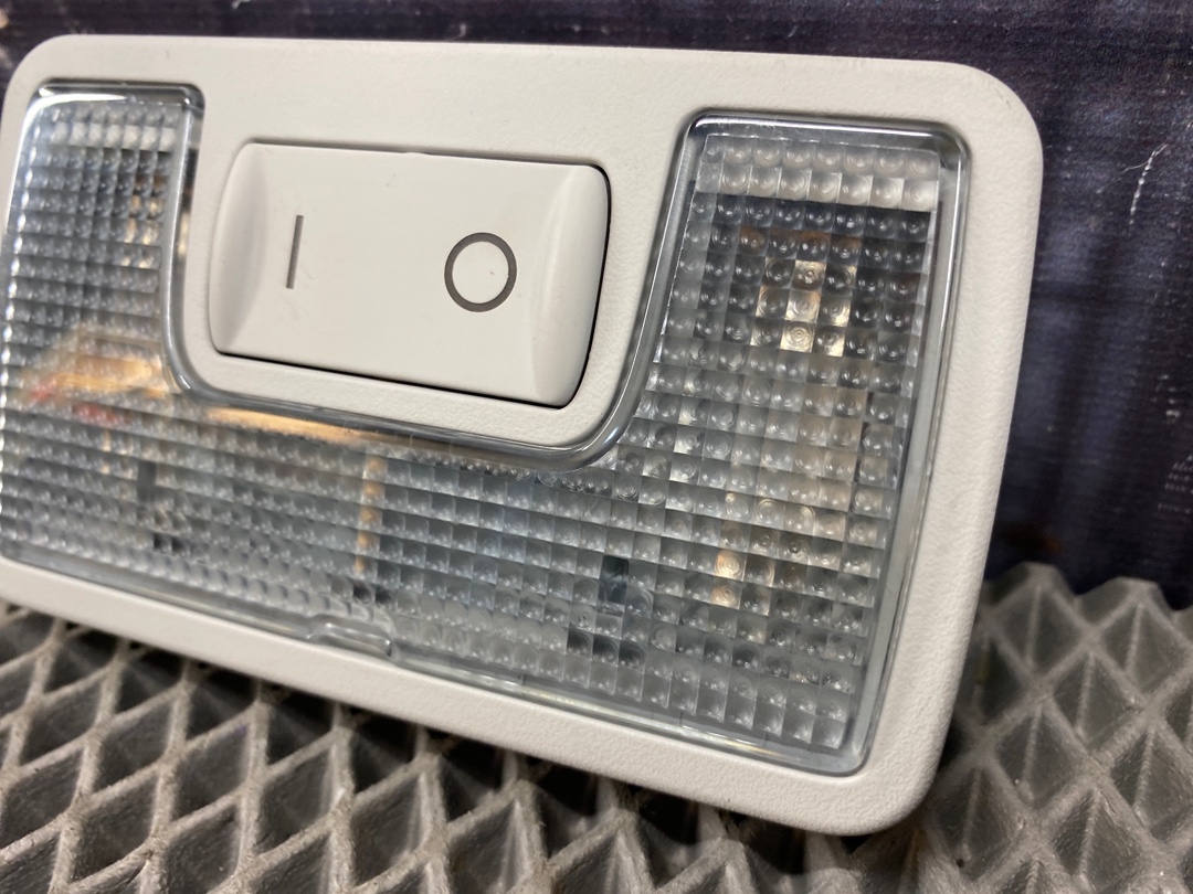 Плафон салона, 250 рублей, Красноярск