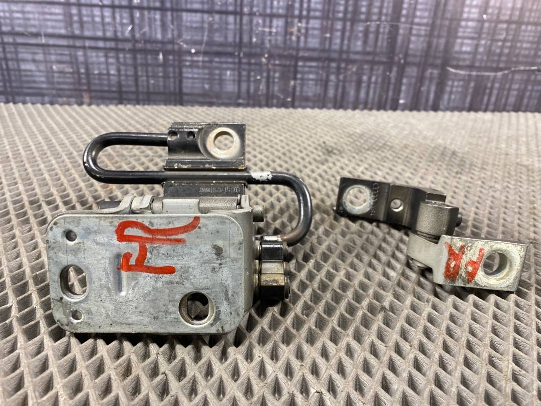 Петля двери, 1200 рублей, Красноярск